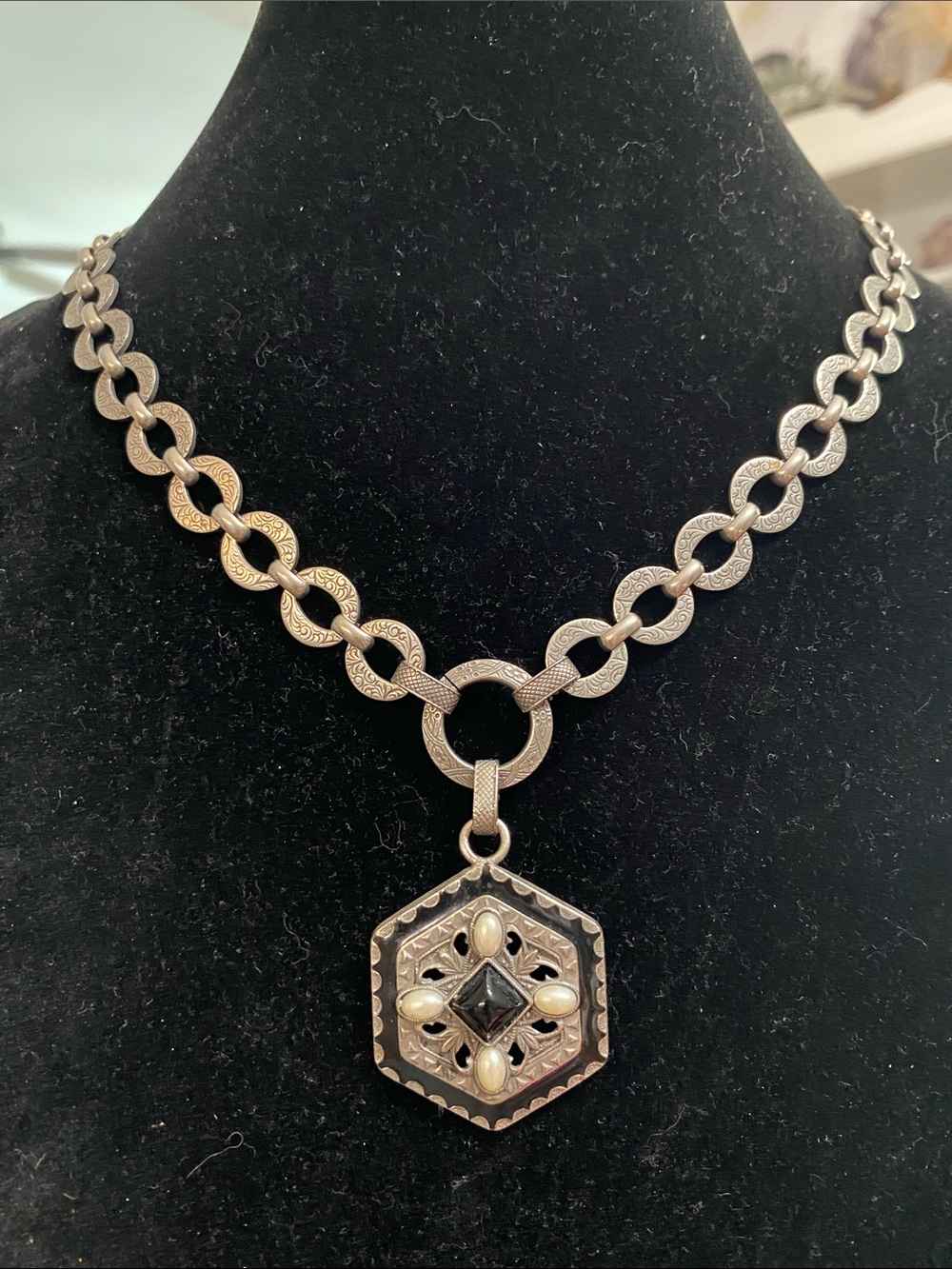 Vintage Silver Tone Hexagon Pendant Necklace